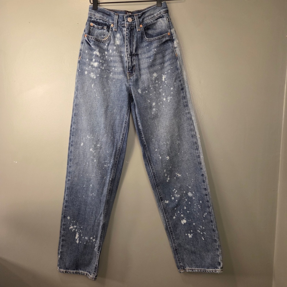 BDG Women's High Rise Baggy Jeans Faded Wash Denim Bleach Splatter Size 25